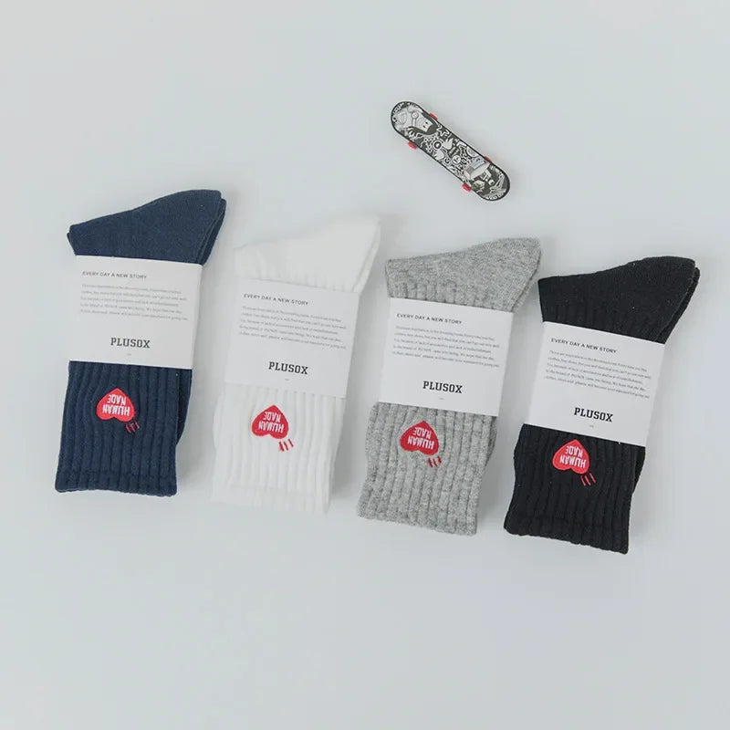 Couple Socks Same Style Balwenle European Fashionable Embroidered Heart Mid Calf Sports Socks Thick Line Knit Men's Socks
