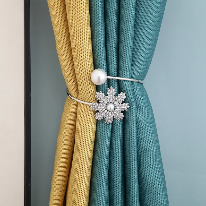 (Buy 1 Get 1) Adjustable Creative Christmas Snowflake Bell Decor Curtain Tieback