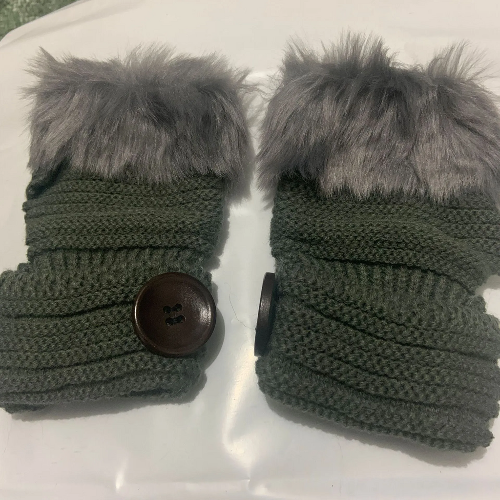 (Buy 1 Get 2) Autumn And Winter Women Fashion Knitted Button Warm Plush Half Finger Gloves