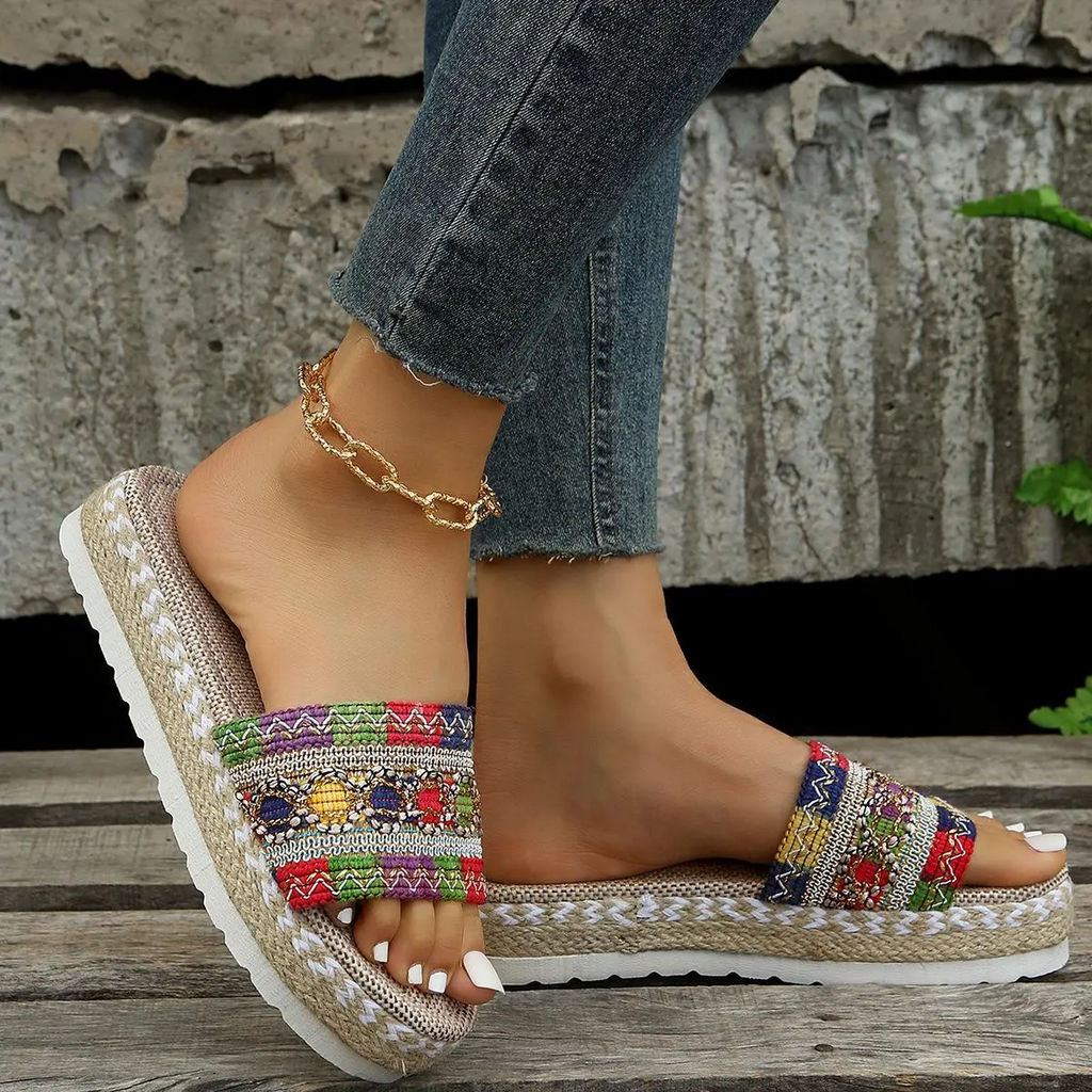 Women Fashion Plus Size Ethnic Style Rope Woven Thick-Soled Comfortable Slippers