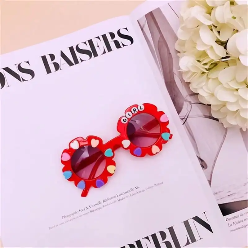 Girls Cute Star Heart Decorated Sunflower Shaped Sunglasses