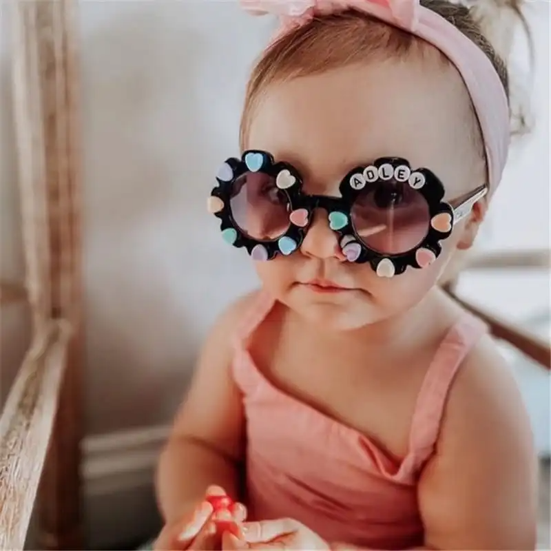Girls Cute Star Heart Decorated Sunflower Shaped Sunglasses