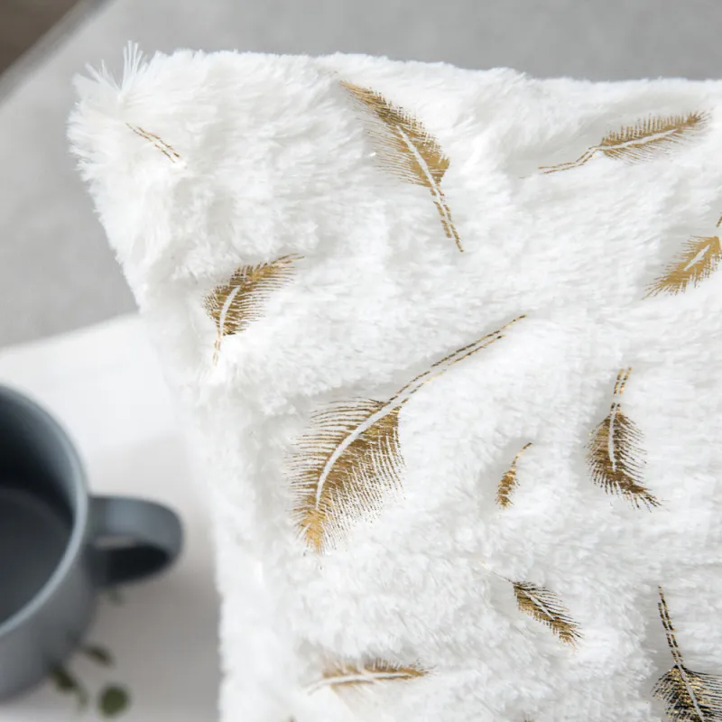 Fashionable Simple Short Plush Bronzing Feather Home Sofa Cushion Cover