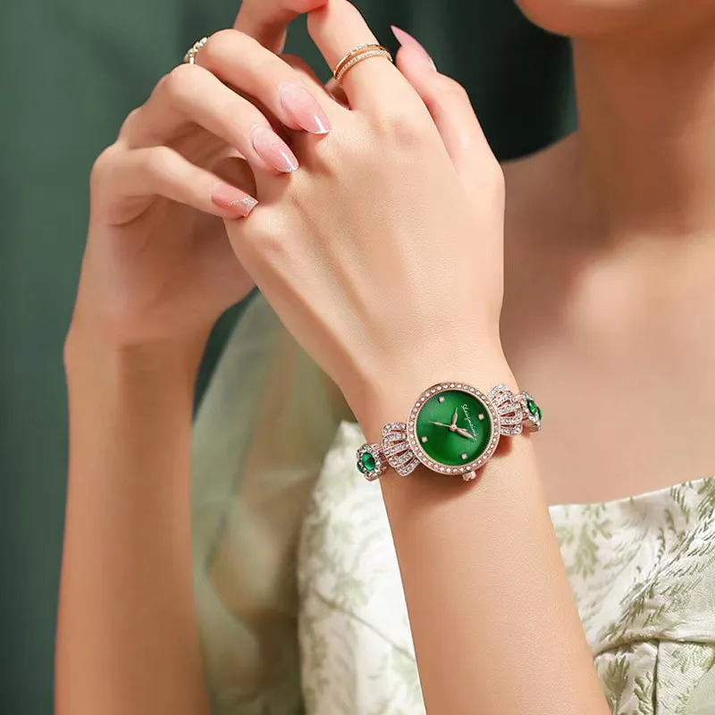 (Buy 1 Get 1) Women Fashion Creative Crown Rhinestone Quartz Watch