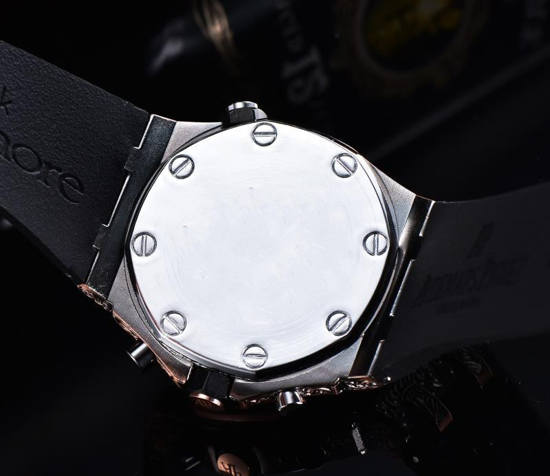 Business non-mechanical five-needle watch