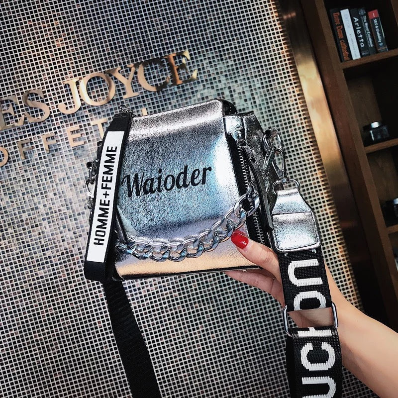 Letter bucket bag