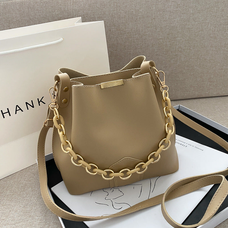 Simple And Versatile Chain Bag Shoulder Messenger Bag Fashion Bucket Bag