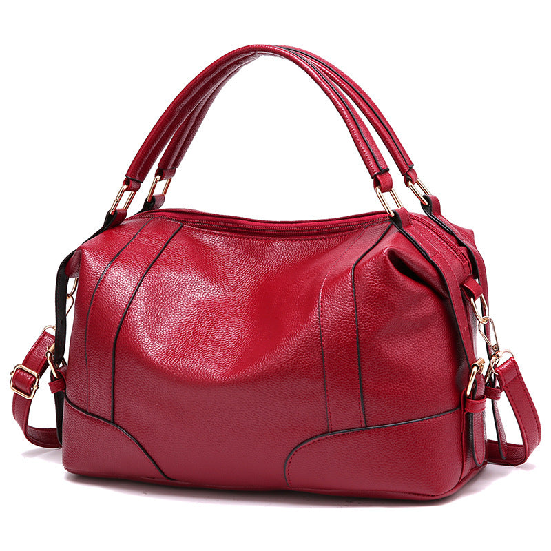 Soft Leather Ladies Trendy Messenger Bag Large Capacity