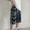 Men Casual Pattern Drawstring Waist Loose Shorts