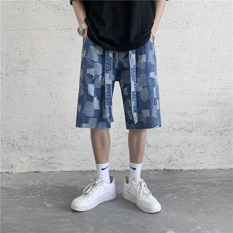 Men Casual Pattern Drawstring Waist Loose Shorts