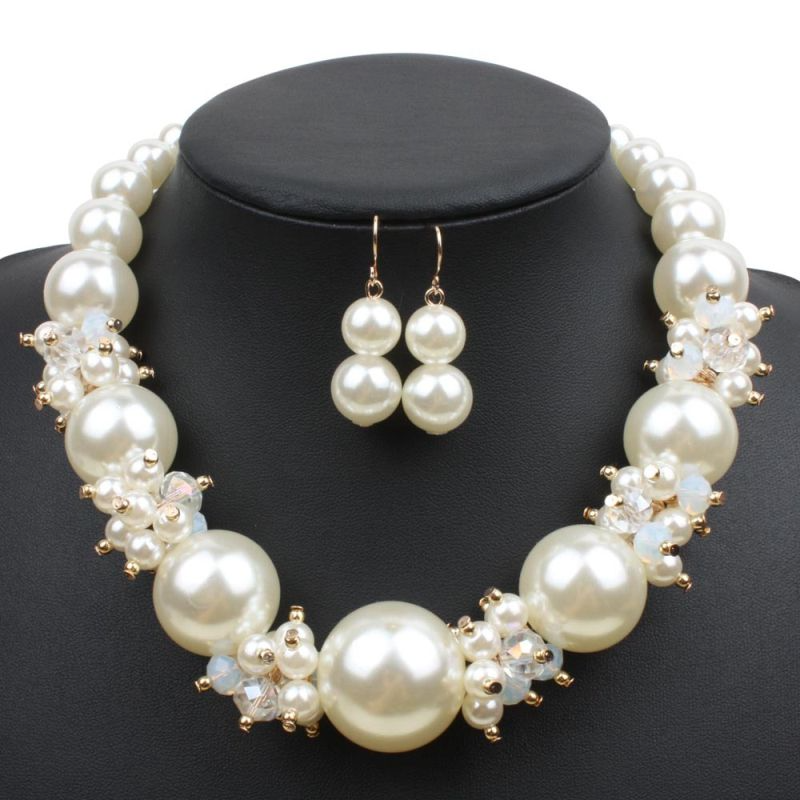 Women Elegant Imitation Pearl Beaded Princess Necklace Earrings Set