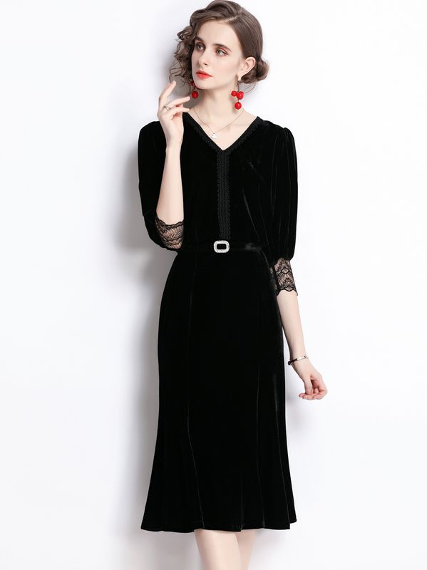 V-Neck Lace Fishtail Black Velvet Fashion dress