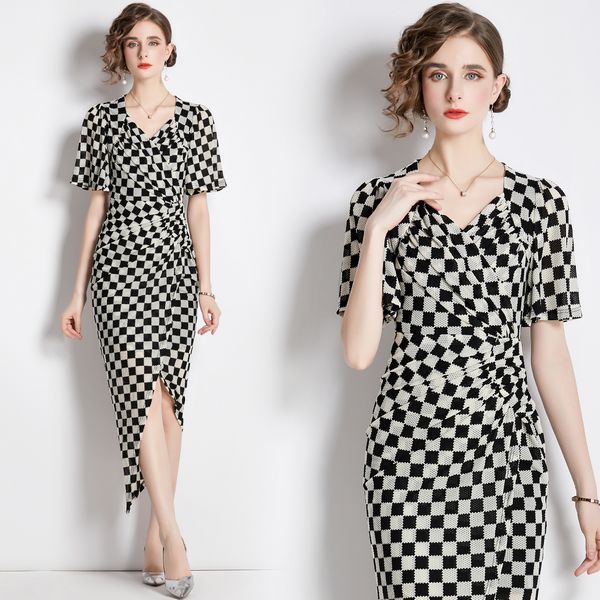 European style Fashion Plaid Split Hip-full dress