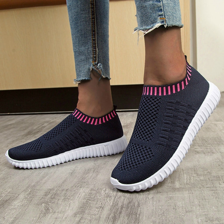 Large Size The Trend Of Women Shoes Wild Sports Leisure Flying Running Shoes