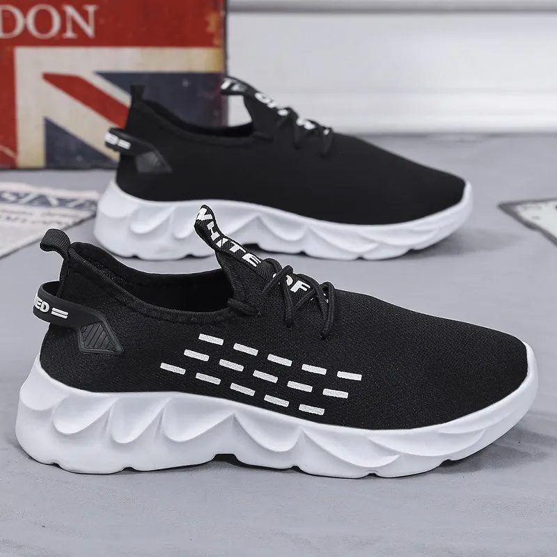 (Buy 1 Get 1) Men Casual Stripe Versatile Ventilated Mesh Cloth Lace-Up Platform Sports Shoes