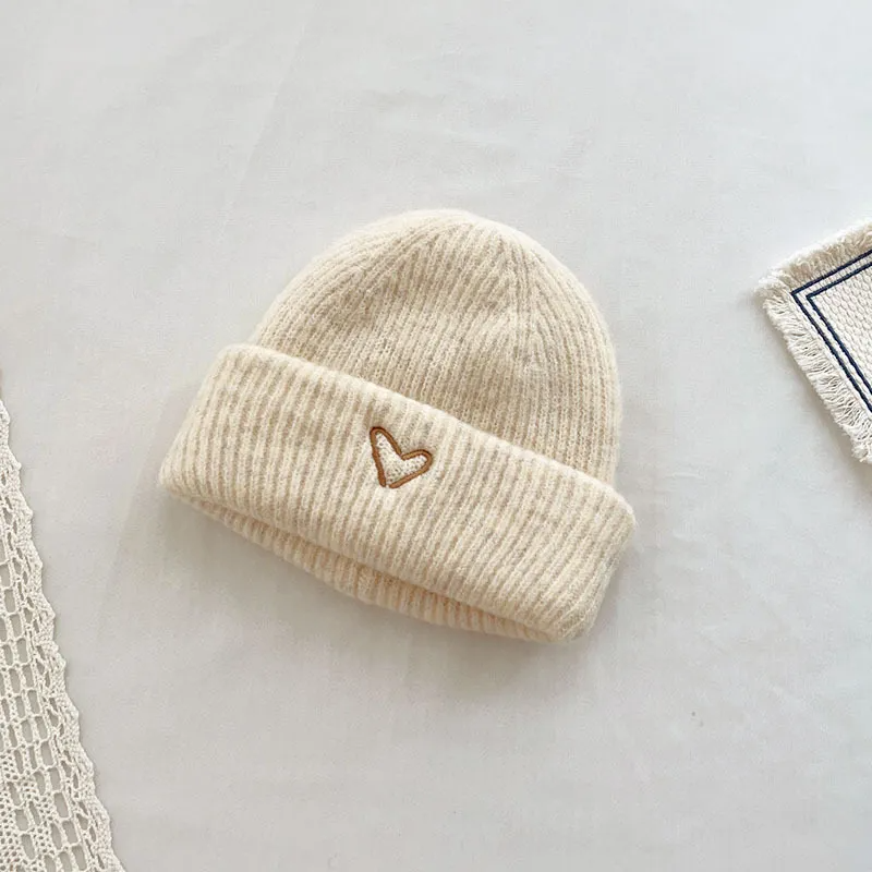 (Buy 1 Get 1) Kids Unisex Fashion Casual Versatile Heart-Shaped Embroidery Knitwear Hat