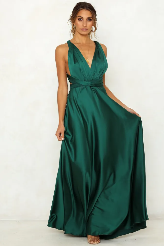 Women Solid Color V-Neck Sleeveless High Waist Backless Long Gown Halter Dress