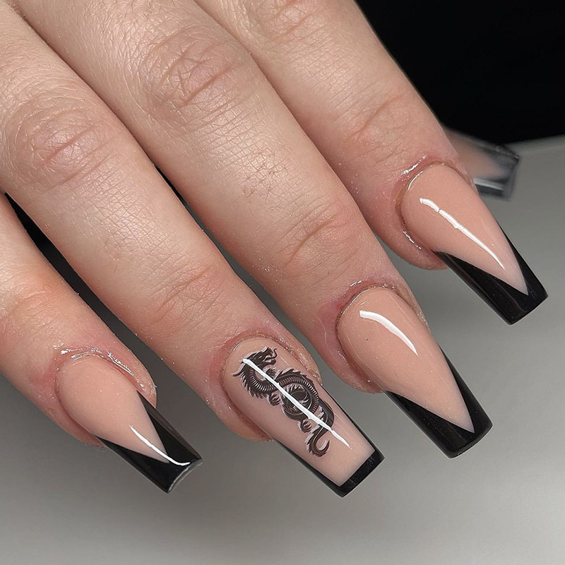 Women Fashion Black Dragon Pattern Wearable False Nails