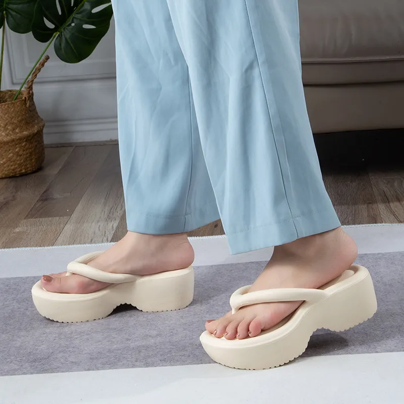 Women Fashion Casual Solid Color Thick-Soled Slippers