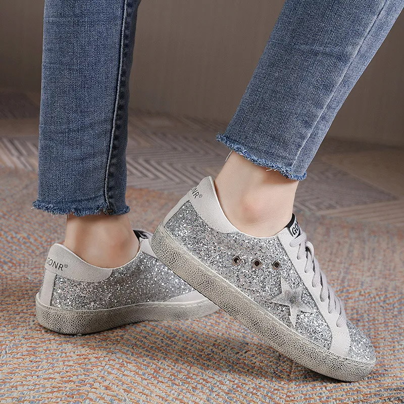 Women Fashion Casual Plus Size Star Round Toe Sneakers