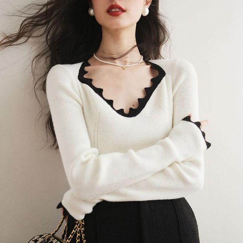 Women Black White Color Matching V-Neck Slim Pullover Knitted Top