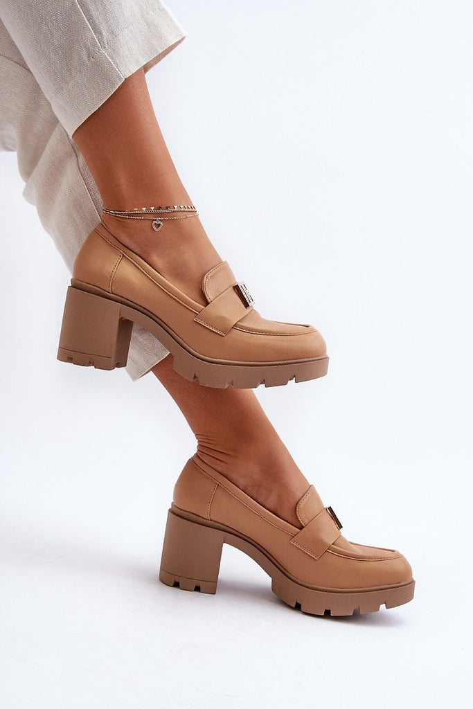 Heeled low shoes Step in style