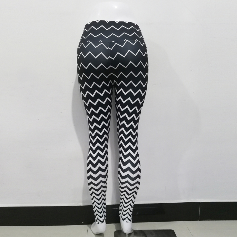 Gradient Color Ripple Print Sports Leggings