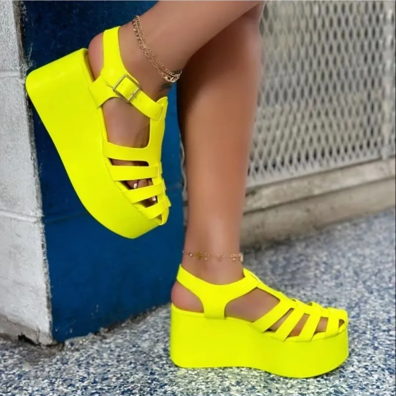 Women Fashion Plus Size Solid Color Hollow Round Toe Woven Buckle Strap Thick-Soled Sandals