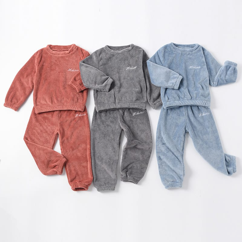 Kids Solid Color Letter Embroidery Tops And Pants Set