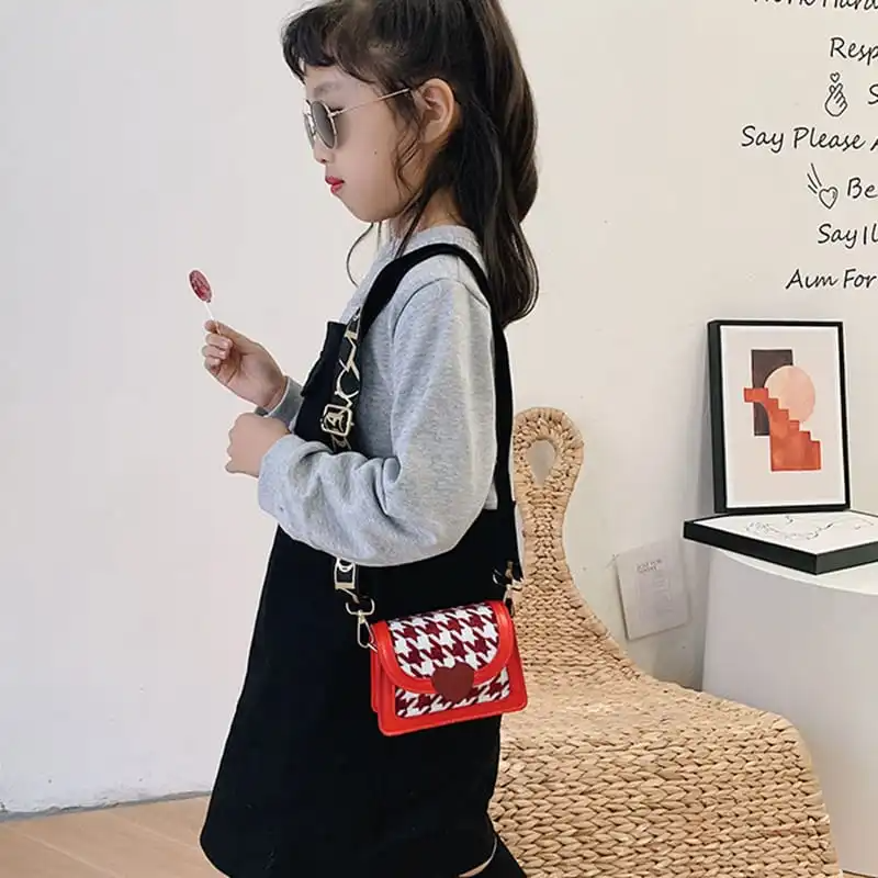 Girls Fashion Houndstooth Pattern Heart Decor Crossbody Bag