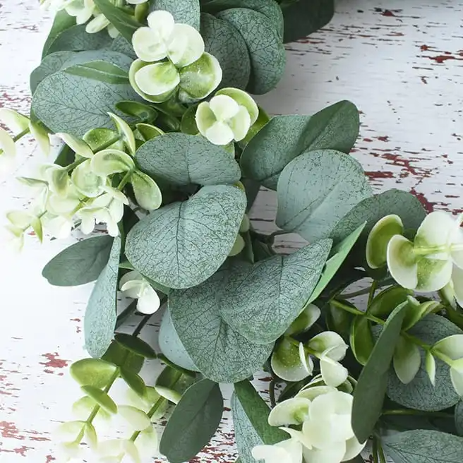 Round Green Leaf White Simulation Flower Decoration Wreath