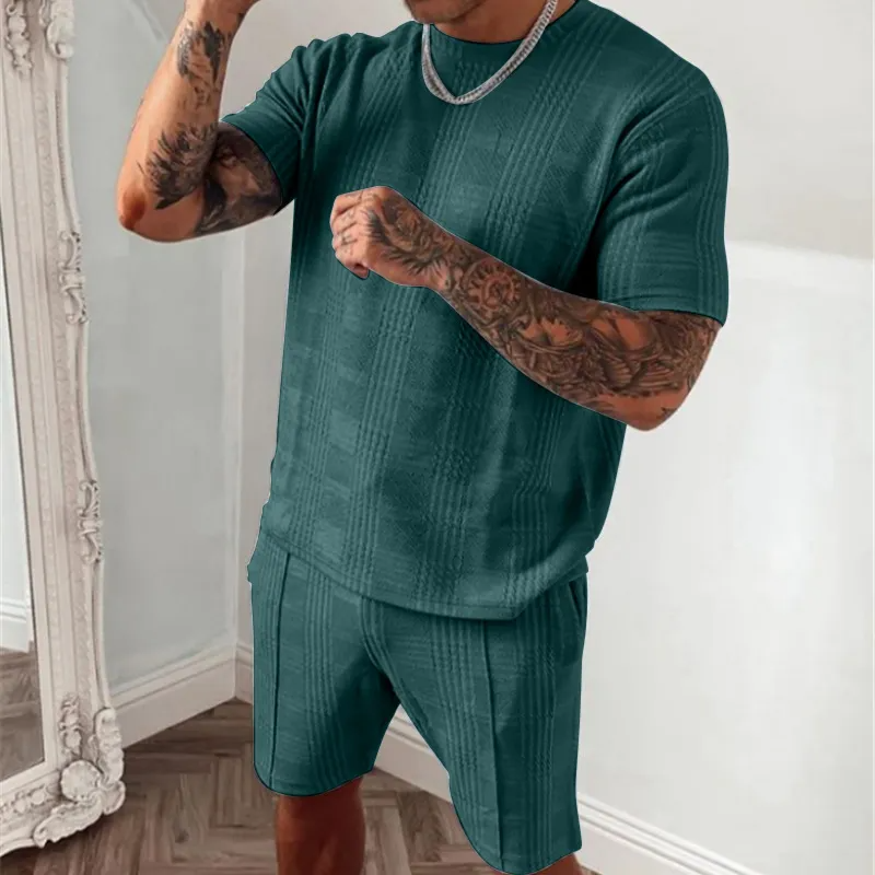 Men Basic Short Sleeve Round Neck Plaid T-Shirt And Shorts Two-Piece Set