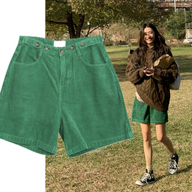 Vintage Women Green Corduroy Loose Shorts