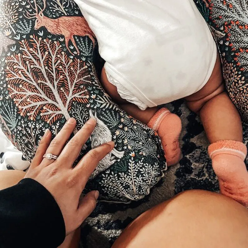 Newborn Baby Feeding Pillowcase