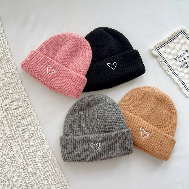 (Buy 1 Get 1) Kids Unisex Fashion Casual Versatile Heart-Shaped Embroidery Knitwear Hat