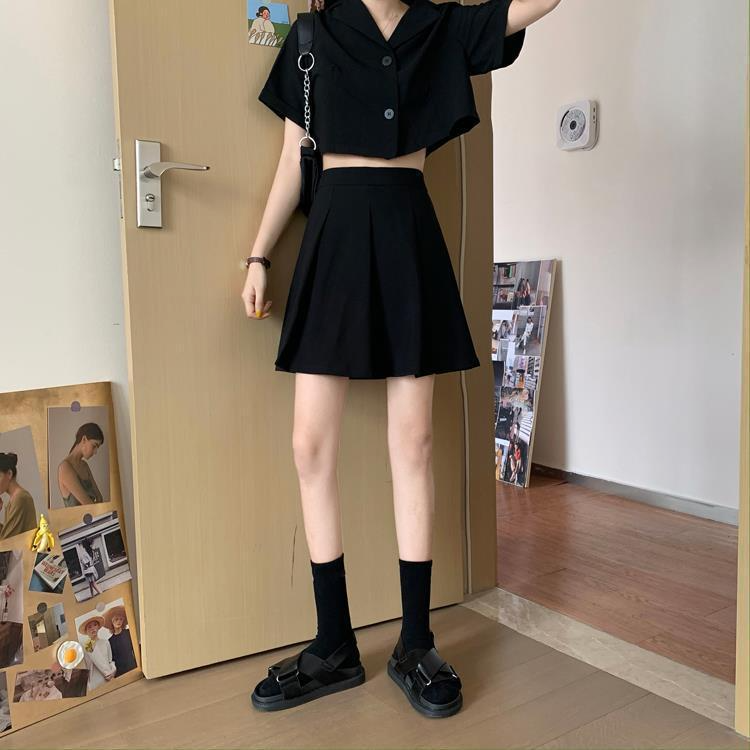 Summer Fashion Young Women All Black Short Sleeve Blazer And Pleated Skirt Set