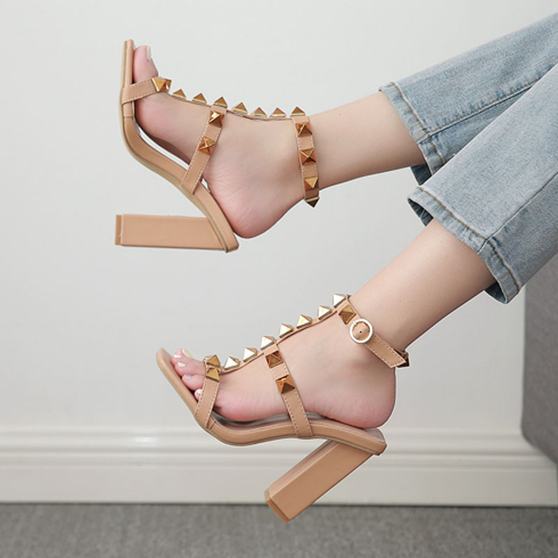 Women Plus Size Chunky Heel Metal Rivets Ankle Buckle High Heels Sandals