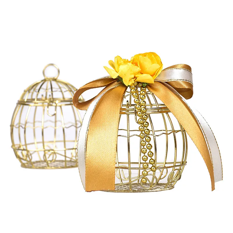 (Buy 1 Get 2) Creative Hollow Candy Box Portable Round Wedding Gift Box