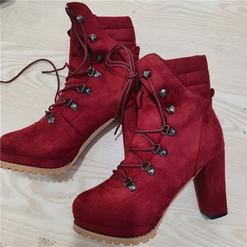 Women Bigger Sizes Lace-Up Design Heeled Martin Boots