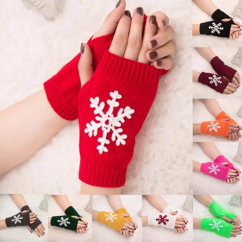 (Buy 1 Get 2) Christmas Autumn Winter Women Fashion Snowflake Embroidered Warm Knitted Gloves