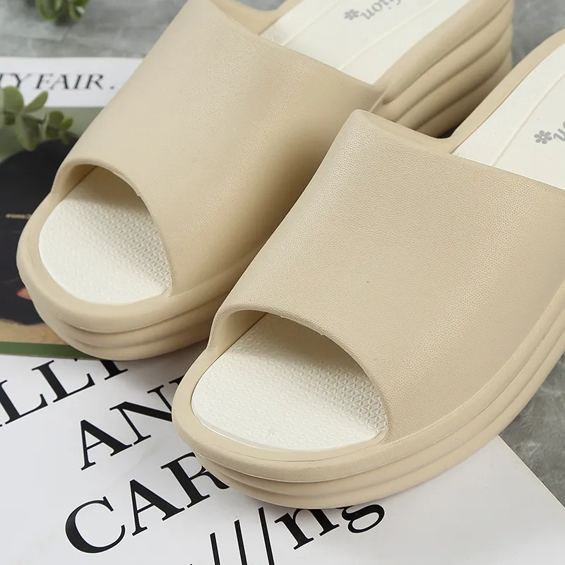 Women Fashion Simple Solid Color Thick-Soled Slippers