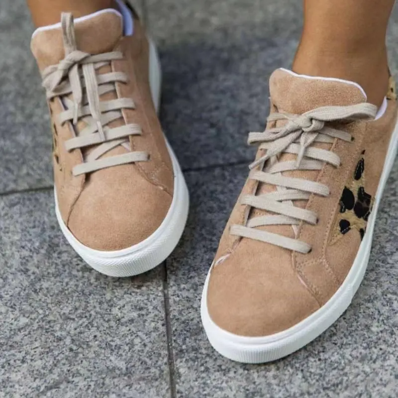 Women Fashion Casual Plus Size Leopard Star Round Toe Flat Sneakers