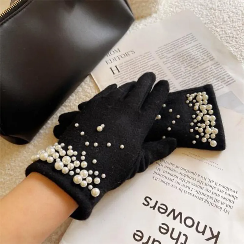 (Buy 1 Get 1) Winter Women Thick Warm Pearl Cashmere Gloves