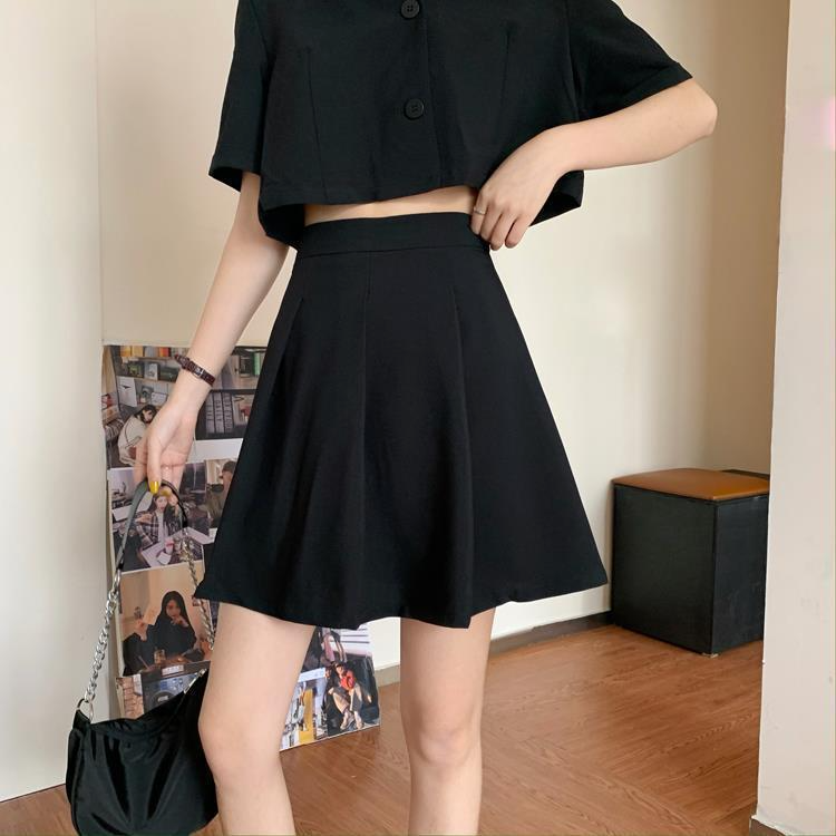 Summer Fashion Young Women All Black Short Sleeve Blazer And Pleated Skirt Set