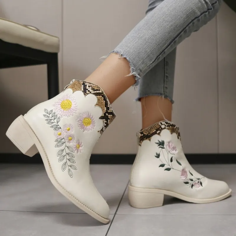 Women Fashion Plus Size Floral Embroidery Pointed Toe Short Boots