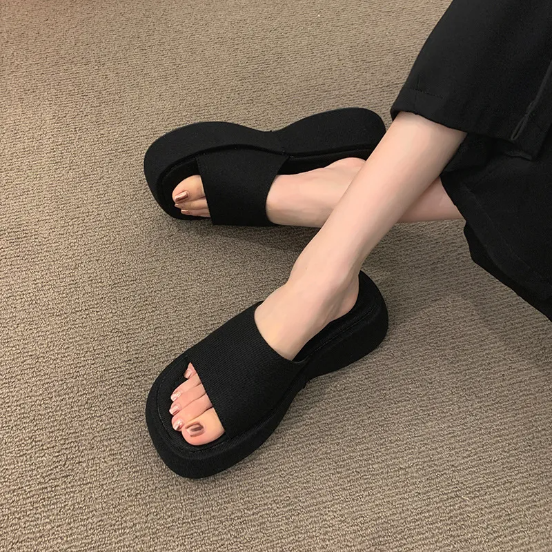 Women Fashion Casual Solid Color Thick-Soled Slippers