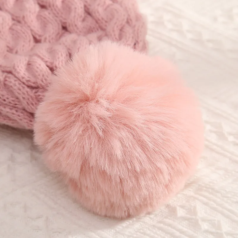 (Buy 1 Get 1) Neutral Fashion Casual Twist Wool Ball Knitting Hat