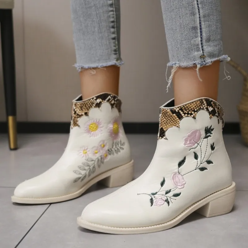 Women Fashion Plus Size Floral Embroidery Pointed Toe Short Boots