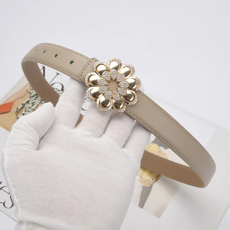 Women'S Casual Fashion Rhinestone Flower Alloy Pin Buckle Leather Belt