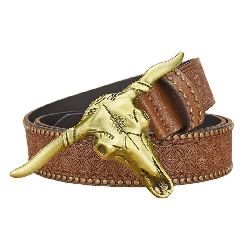 Men Fashion Casual Personality Ngau Tau PU Rivet Metal Buckle Embossed Belt